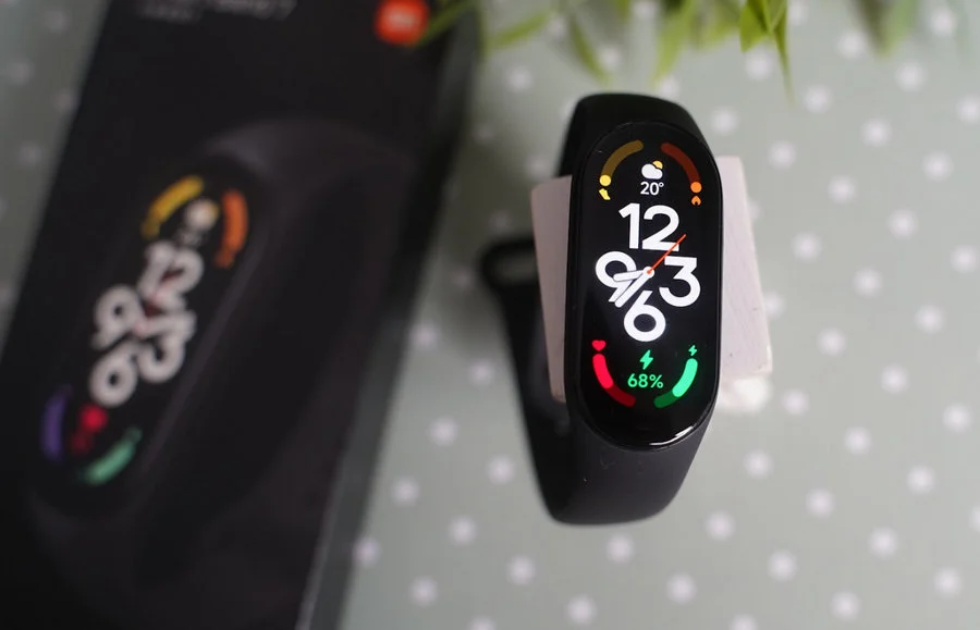 Xiaomi Mi Band 8 na zdjęciach. Jedna ze zmian nie zachwyca