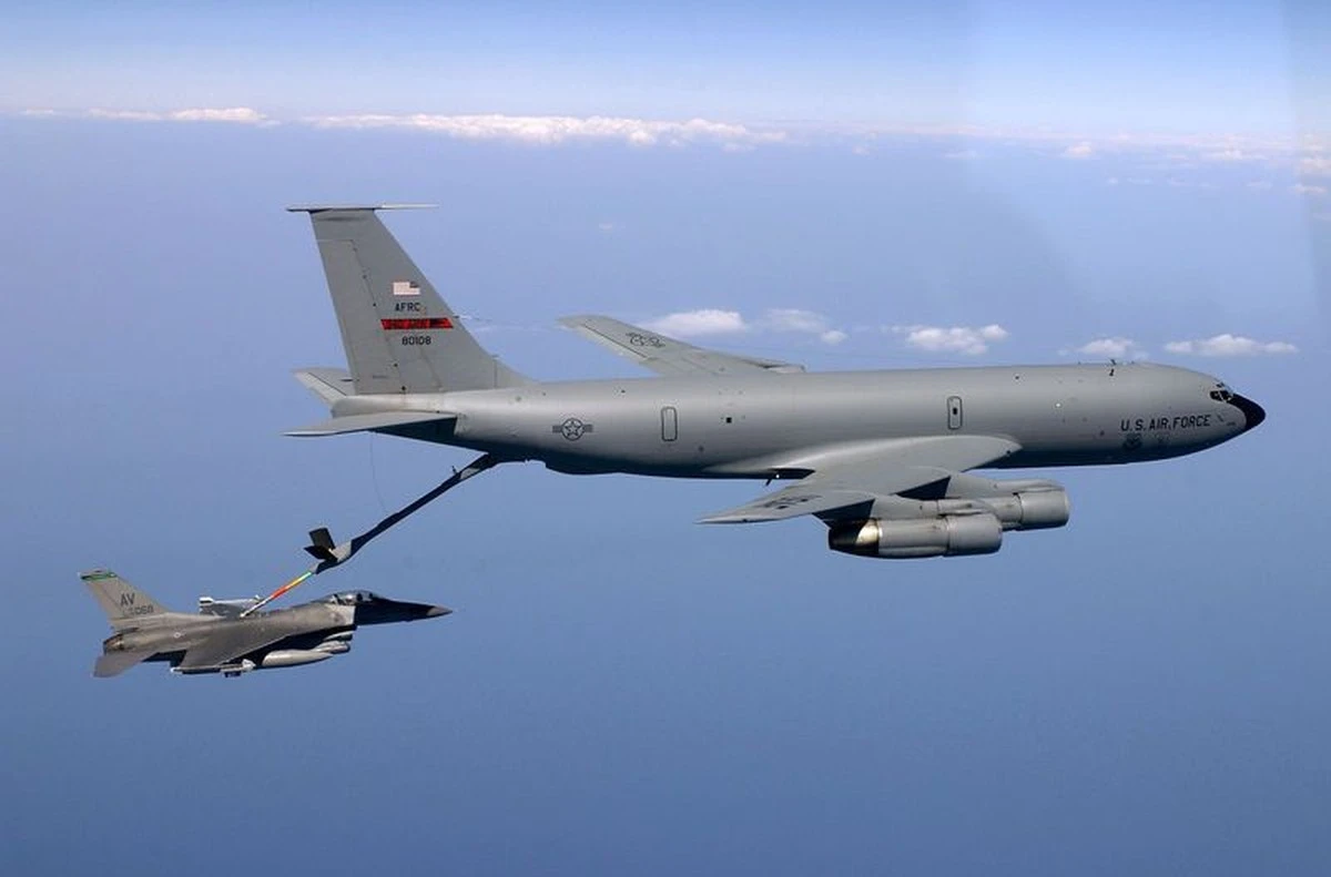 Boeing KC-135R Stratotanker