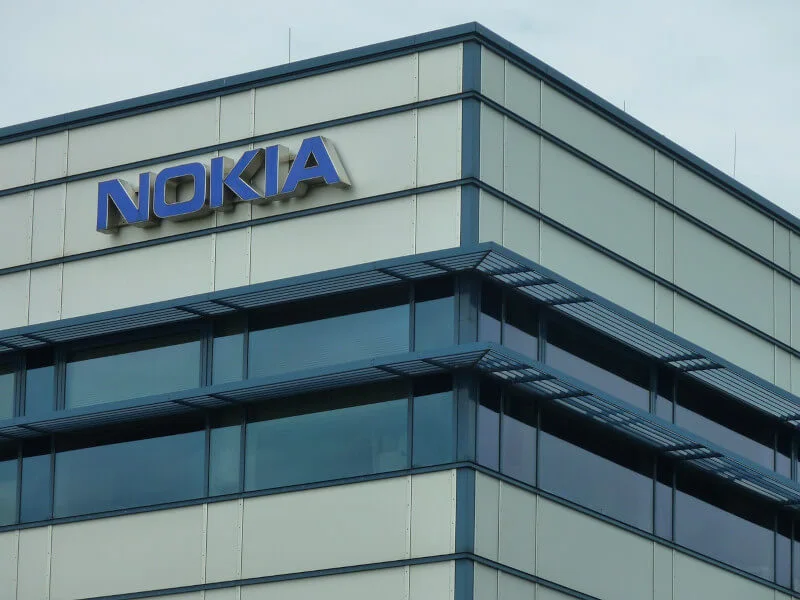 Nokia wycofuje się z Rosji przy kontrowersjach. Pomagała szpiegować obywateli