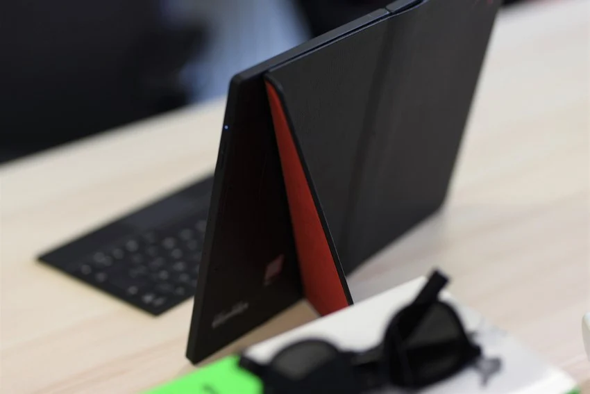 Lenovo ThinkPad X1 Fold 5