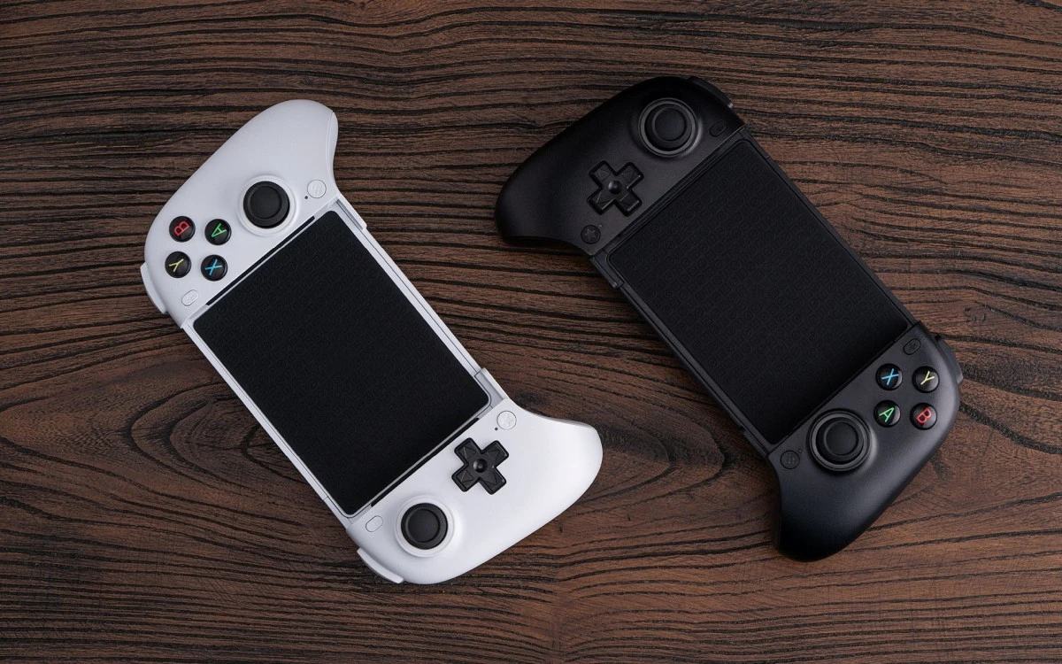 8BitDo Ultimate Mobile Gaming Controller