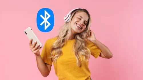 Bluetooth 6.0 pani słucha muzyki