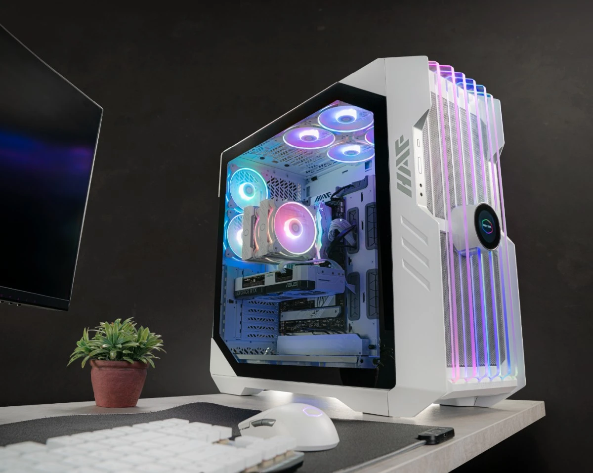 Cooler Master HAF 700 White i HAF 700 EVO White 