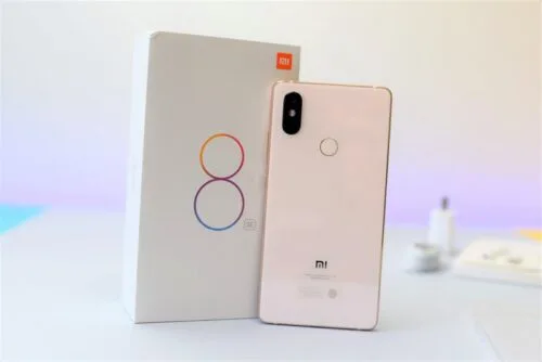 Xiaomi Mi 8 SE – recenzja urzekającego smartfona