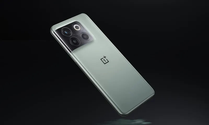 Zadebiutował OnePlus 10T. Szybki, to jego drugie imię