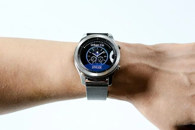 Samsung Gear S3 sprzedaje się świetnie