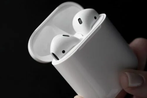 Apple zachęca użytkowników do kupna słuchawek AirPods