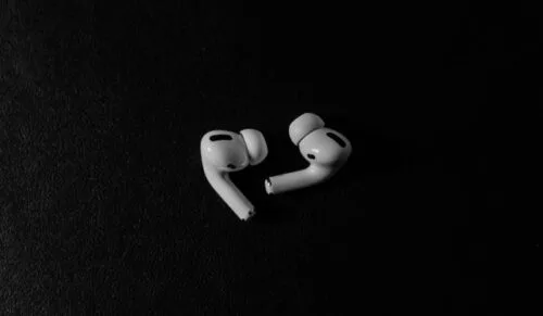 Apple uruchamia program naprawczy dla słuchawek AirPods Pro