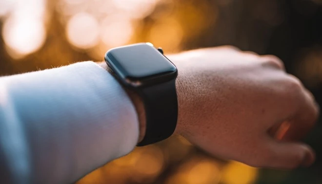 Apple Watch będzie mógł wykryć czy masz COVID? Ruszyły testy