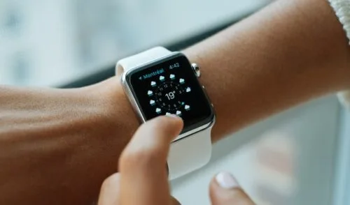 Apple Watch wyprzedził sprzedażą tradycyjne zegarki