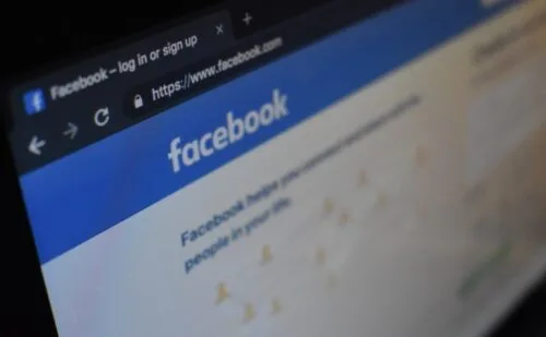 Szef Facebooka: chiński model internetu to nie najlepszy pomysł