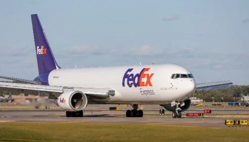 FedEx wyposaży swoje samoloty w laser zapobiegający atakom rakietowym