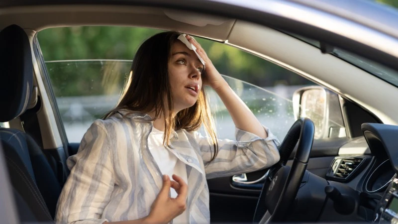 Jak schłodzić auto bez klimatyzacji? Poznaj trik taksówkarzy