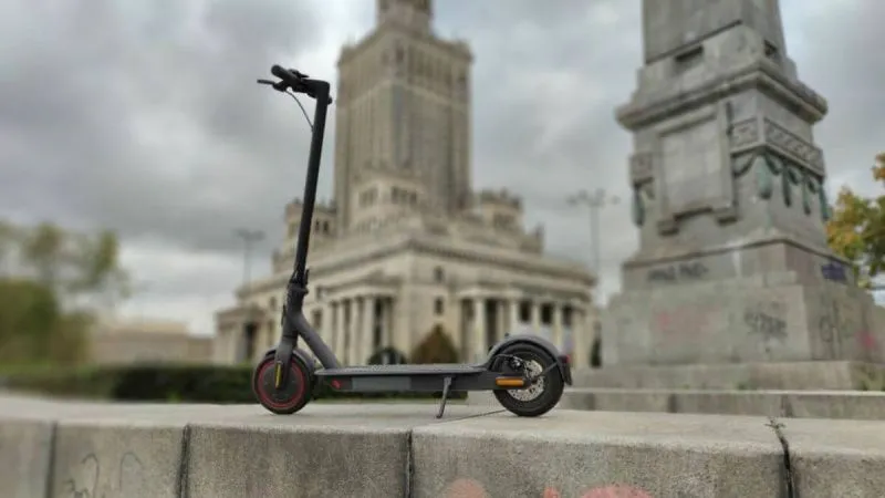 Mi Scooter Pro 2 to kawał dobrego sprzętu. Test hulajnogi Xiaomi