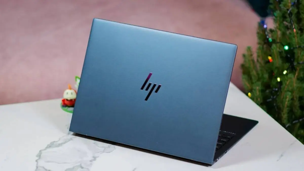 Zawijany ekran w laptopie? HP ma ciekawy plan