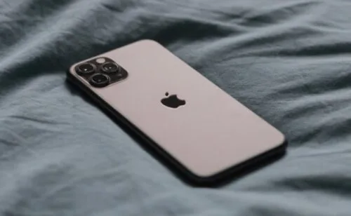 Apple iPhone 12 będzie jednak droższy?