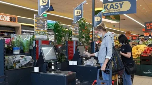 Kasy samoobsługowe w Biedronce zostaną ulepszone. Oto zmiany