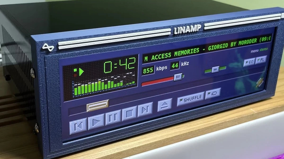 Ktoś zbudował fizyczny odtwarzacz Winamp. Tak, użył Raspberry Pi