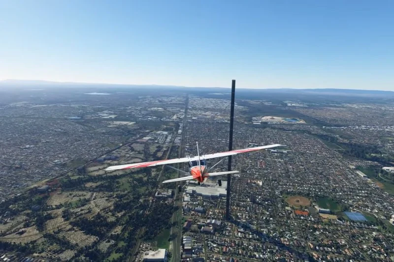 Niepokojąco wysoki wieżowiec w Microsoft Flight Simulator to sprawka… literówki