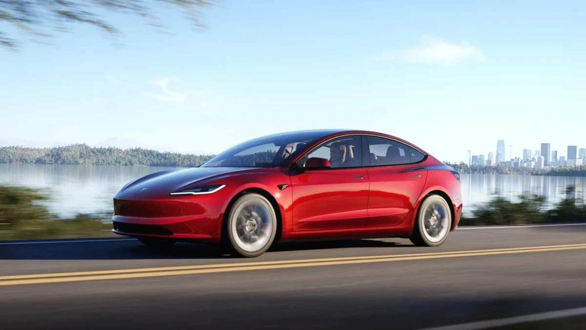 Nowa Tesla Model 3 2023 (poliftowa)