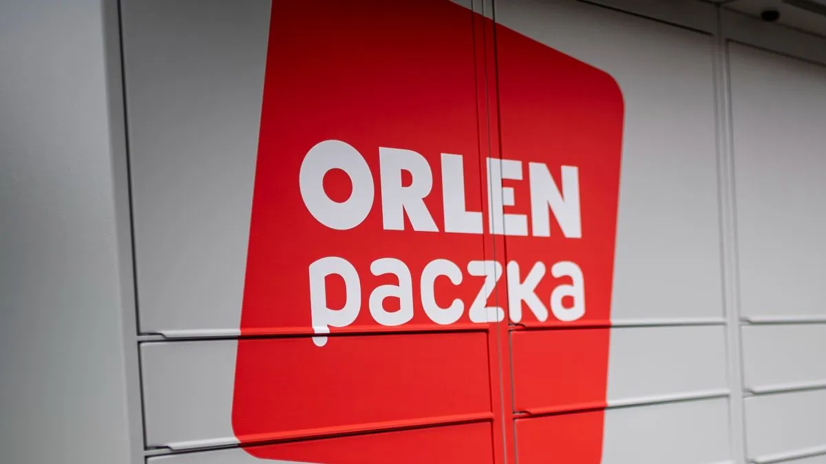 ORLEN rusza ze współdzielonymi automatami paczkowymi