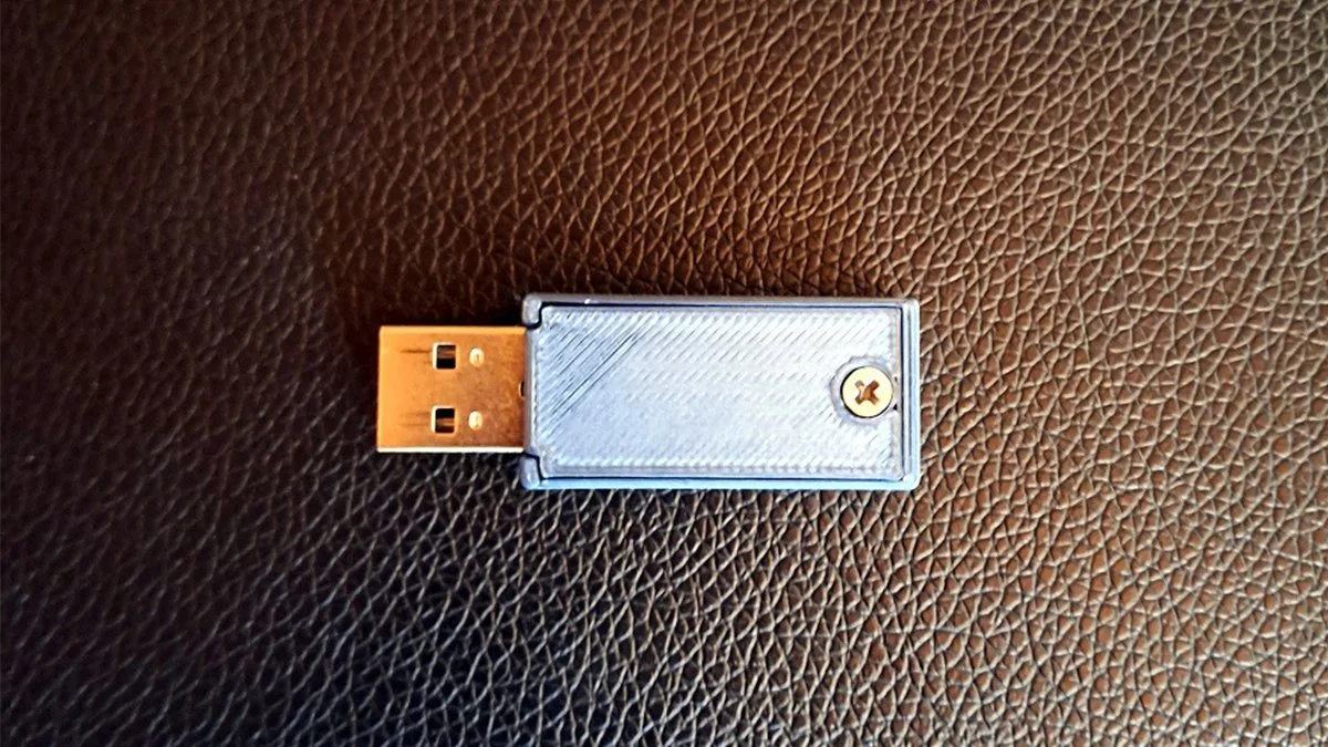 Ten pendrive nie zepsuje się przez 200 lat. Ma jednak pewną wadę