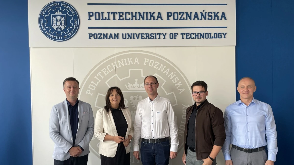 Politechnika Poznańska połączyła siły z Fibaro i otworzyła kierunek Smart Home