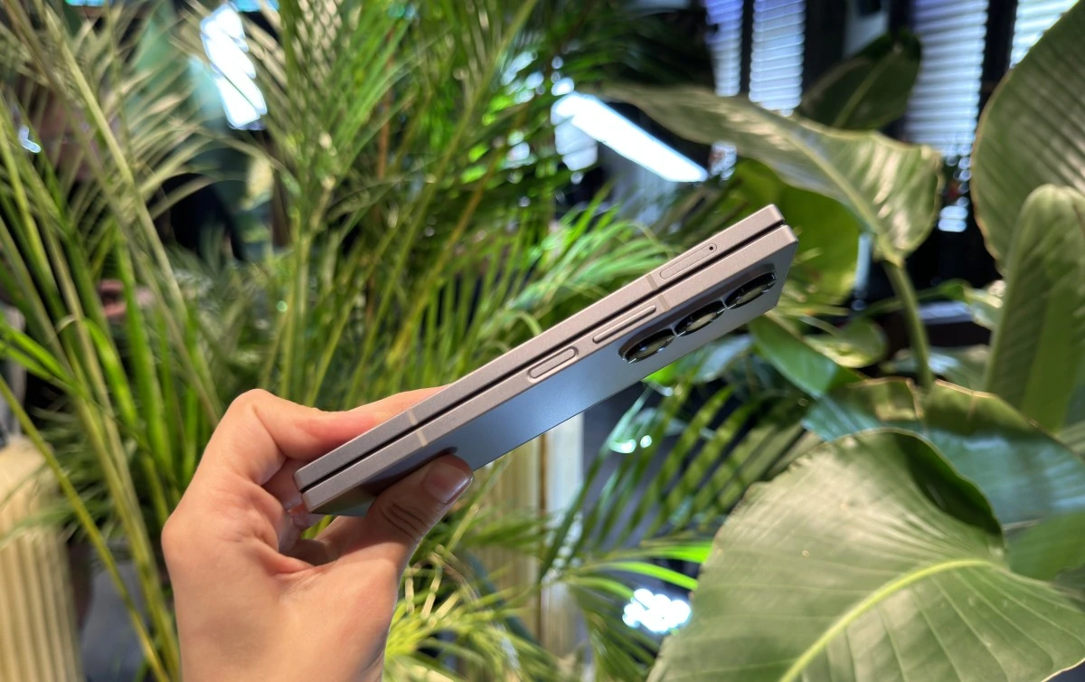 Samsung Galaxy Z Fold 6