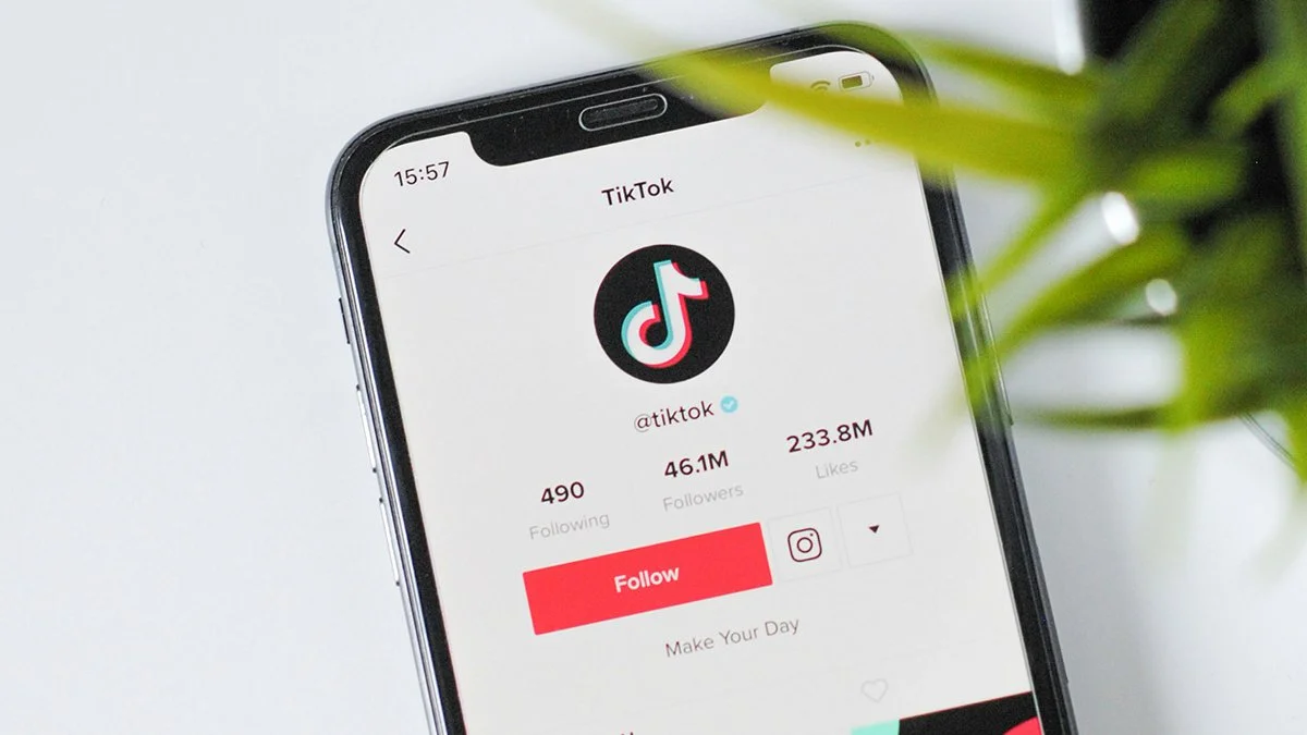 TikTok nie chce być dłużej platformą od „krótkich filmików”