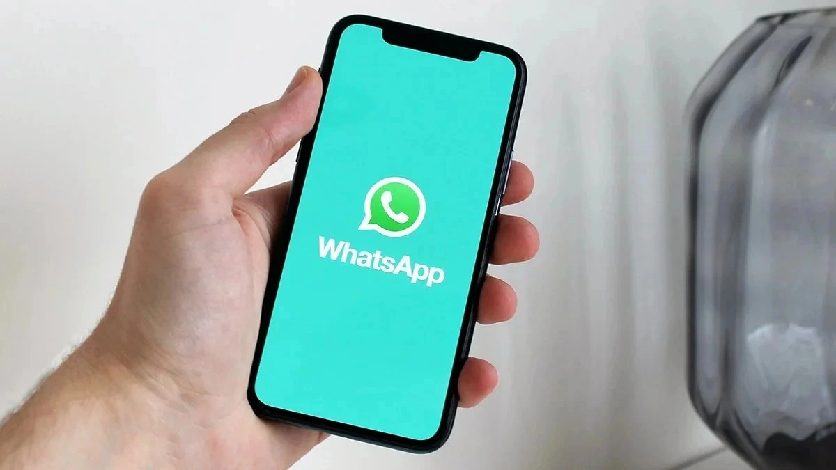 WhatsApp poprosi o rok urodzenia – nowe wymagania weryfikacji