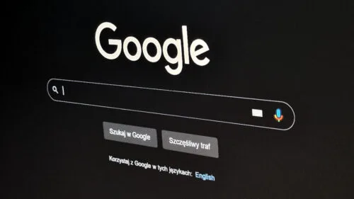 Wyszukiwarka Google testuje nowy układ. Przeniesiono interfejs w inne miejsce