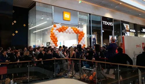 Byliśmy na otwarciu salonu Xiaomi w Krakowie. Zobacz jak wygląda